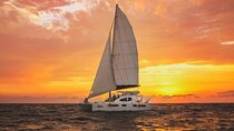 Luxury Sunset Sailing Cruise in Cancun with Light Dinner and Open Bar
