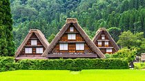 Shirakawago and Takayama Bus Tour from Nagoya