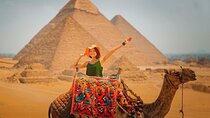 Top rated Giza Pyramids and Sphinx Tour from Cairo Airport