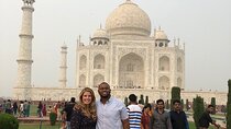 Private Taj Mahal Sunrise Tour from delhi by car