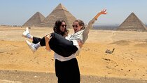 Grand Egyptian Museum and Giza pyramids with a Female Tourguide 