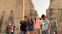 Luxor Layover Privat Tour to East and West Bank with lunch