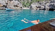 Private Scenic Boat Tour from Sorrento to Capri and Positano