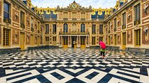 Private Day Trip to Versailles & Estate Marie Antoinette in Paris