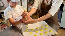 Fun Macaron Class for Families in Paris - 3 different places