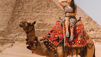 Giza Pyramids ,Egyptian Museum and Bazaar Private Tour with female tour guide