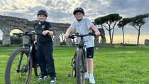 Private E-bike tour of Appian way, Aqueduct & catacombs with food