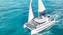 Private Luxury Catamaran Cancun to Isla Mujeres | For up to 30 pp
