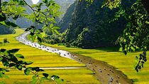 Stunning Ninh Binh Daily Tour Small Group by 9 Limousine 