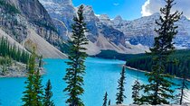 ShuttleBus 2way Banff to Lake Louise (1Hr) and Moraine Lake (1Hr)