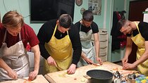 Bologna: Tagliatelle & Ragù Home Cooking Class with wine