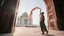 5-Day Golden Triangle Delhi Agra Jaipur Tour with Leopard Safari