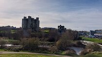  Sean's Bar, Clonmacnoise, Athlone & Trim Castle from Dublin 