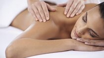 Relaxing 45-Min Massage with Sauna, Steam & Jacuzzi / Hurghada