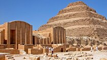 Private Guided Tour Pyramids of Giza,Sphinx, Saqqara and Memphis 