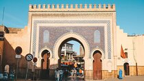 Discover the city of Fes on foot with the best guides