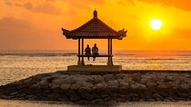 Private Sanur Sunrise Cycling with Breakfast and Market Tour
