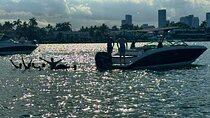 2-Hours Private Miami Boat Tour With Champagne 