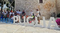 Exploring the countryside of Conversano and its monuments by E bike