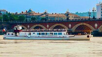 Brunch and cruise on the Garonne in Bordeaux