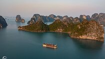 2 Days, 1 Night in Lan Ha Bay with Icon Cruise from Hanoi