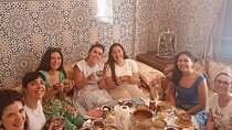 Authentic Moroccan Home Meal with a Local Familly 