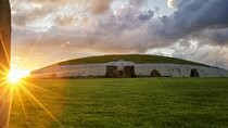 Newgrange Private Chauffeur Day Tour from Dublin