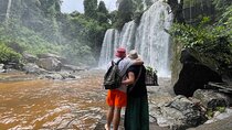 Siem Reap: Kulen Waterfall, Banteay Srei, and Beng Mealea Tour