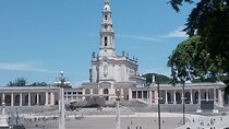 From Lisbon: Holy Miracle Church Santarem & Fatima Private Tour