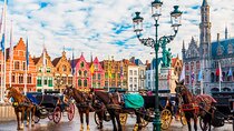 Bruges Highlights Private Trip from Paris with Boat and Beer