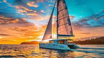 Costa Rica Catamaran: Snorkeling, Sunset, Drinks & Fresh Bites