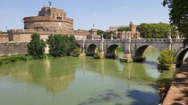 Castle Sant'Angelo Hadrian's Tomb Private Guided Tour with Maria