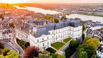 Loire Castles Chenonceau, Blois, Chaumont Private Tour from Paris