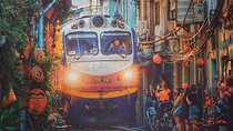 Small Group Hanoi Street Food Tour with Train Street Visit 