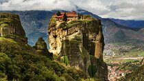 Private Luxury Tour: Meteora Monasteries & Thermopylae Battle