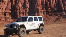 Needles Canyonlands 4X4 Jeep Tour from Moab (3 Person Minimum)