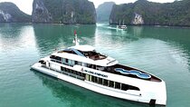 Hanoi to Ha Long Bay: Luxury Day Cruise Explore Caves , Kayaking