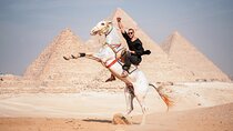 Giza Pyramids Photo Tour with Jumping Horse, Camel & Local Crafts