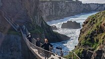 Belfast, Giants Causeway, Dunluce Castle and Rope Bridge 