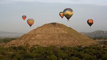 Private Tour: Teotihuacan Pyramids Hot Air Balloon Ride