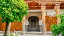 Marrakech: Ben Youssef Madrasa, Dar El Bacha and Medina Tour