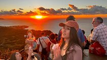 Diamond Head Hiking Experience with Roundtrip Transportation
