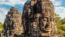 Private guided full -day Angkor tour with Sunset
