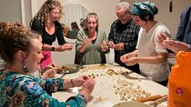  Istanbul Vegan/Vegeterian Cooking Class with Locals at Home