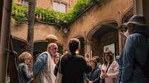 Private Barcelona Art and Tapas Walking Tour with Picasso Museum