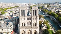 Notre Dame Cathedral Exterior Guided Walking 