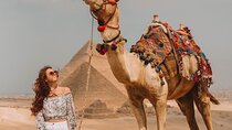 Private Giza Pyramids and Egyptian Museum Tour with Boat Felucca Ride