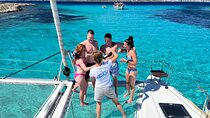 Catamaran Semi Cruise Paros Antiparos includes Food and Drinks