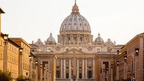 St. Peter's Basilica Private Tour with Privileged Access