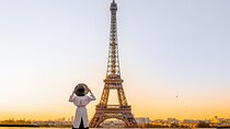 Private Eiffel Tower Tour with with River Cruise
